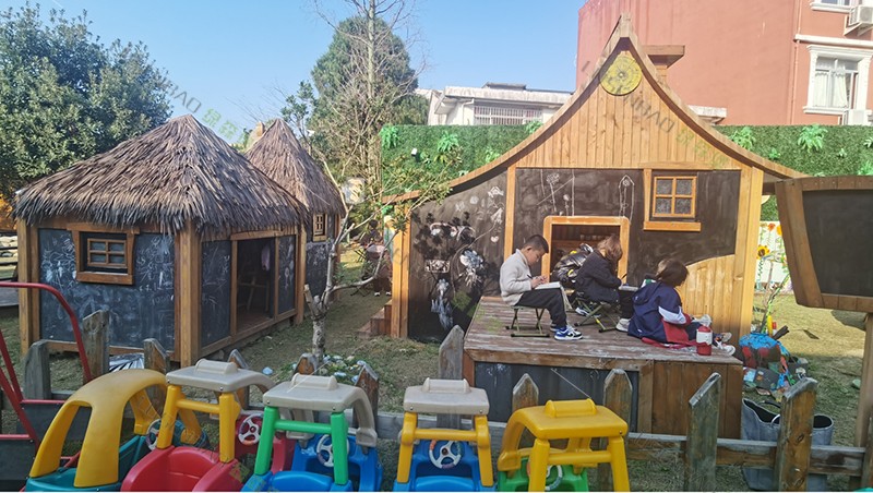 幼儿园基本游戏活动户外场景 2.jpg