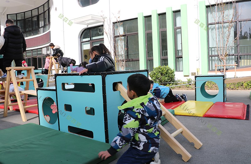 幼儿园安吉游戏活动开展 1.jpg