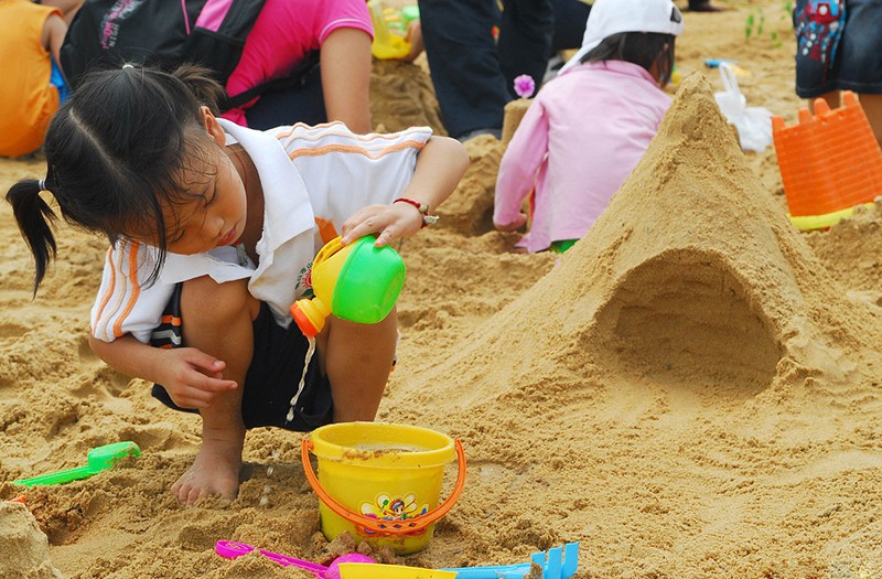 幼儿园沙水游戏 2 .jpg